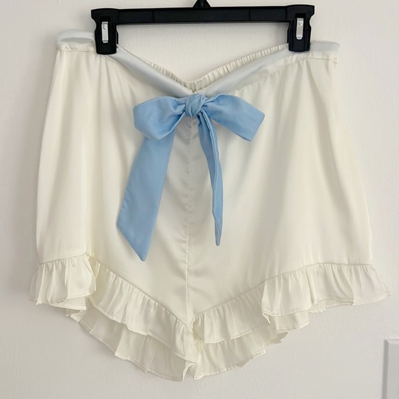 Beach Riot Aurora & Luna Pj Shorts White Blue - Picture 8 of 16